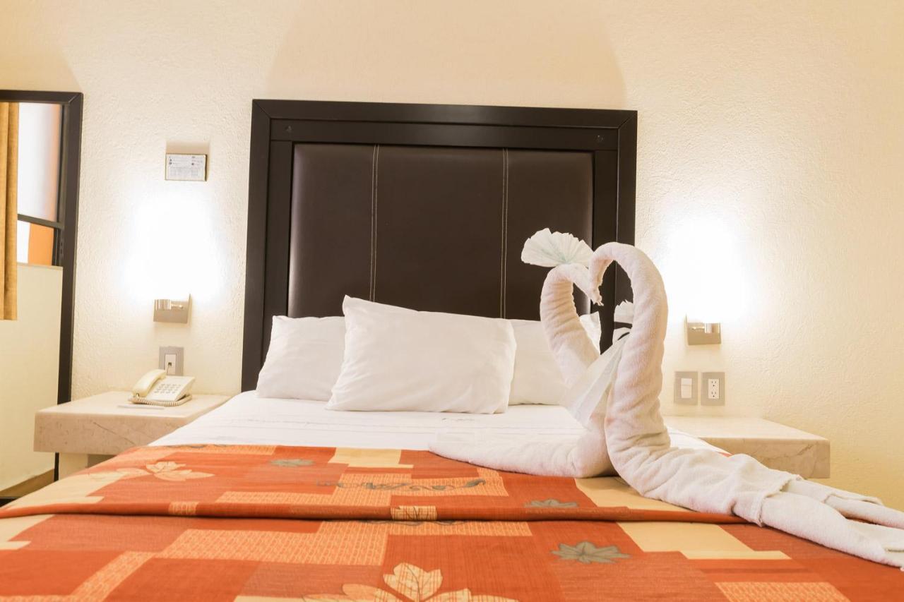 פואבלה Hotel Posada Guadalupe מראה חיצוני תמונה