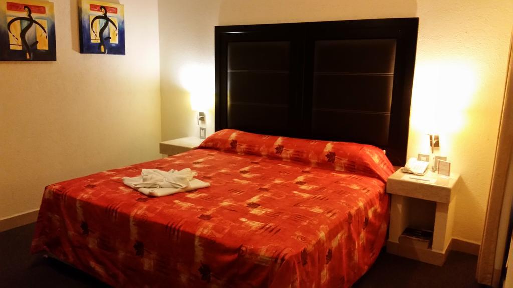 פואבלה Hotel Posada Guadalupe מראה חיצוני תמונה